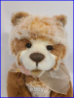 Einstein Extra Soft 16.5 Limited Edition Plumo Giggler from Charlie Bears
