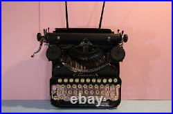 Vintage Rather Rare Corona Mod. 4 w special Czech characters from 1928